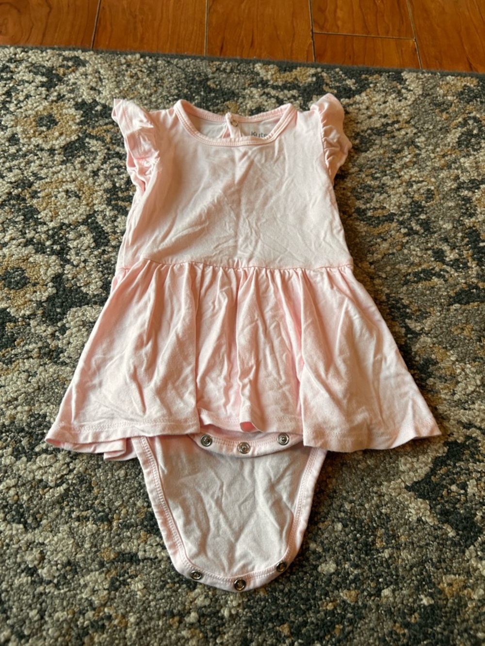 Bodysuit twirl